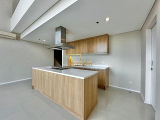 For rent and for sale 4 bedrooms condo in Watthana, Bangkok