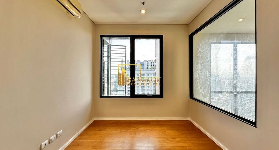 For rent and for sale 4 bedrooms condo in Watthana, Bangkok