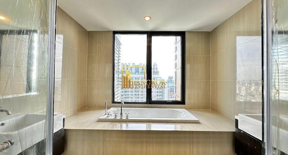 For rent and for sale 4 bedrooms condo in Watthana, Bangkok