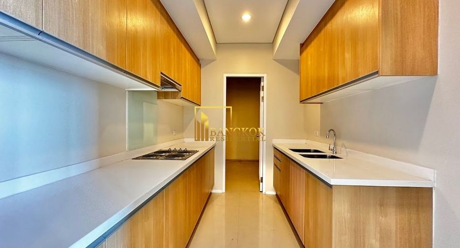 For rent and for sale 4 bedrooms condo in Watthana, Bangkok