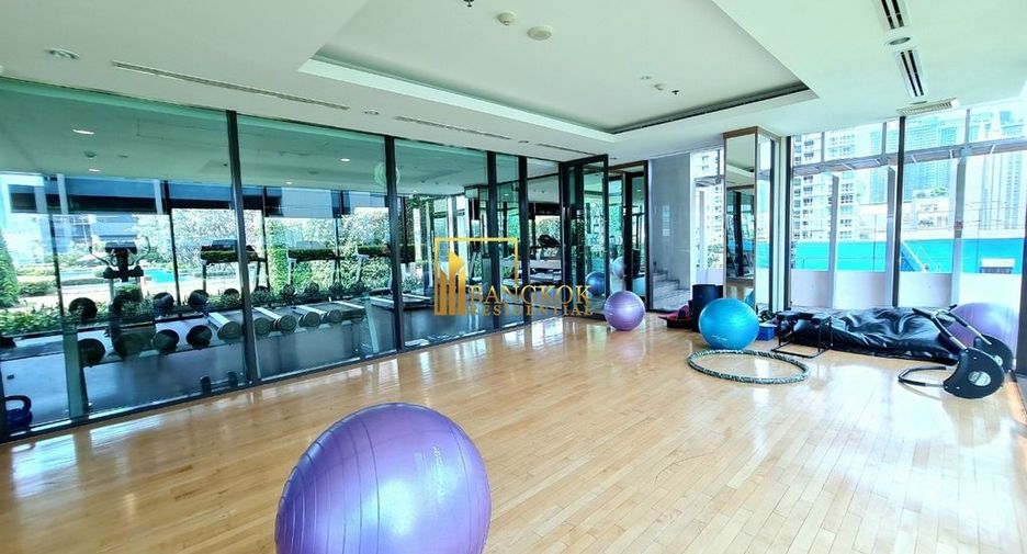 For rent and for sale 4 bedrooms condo in Watthana, Bangkok