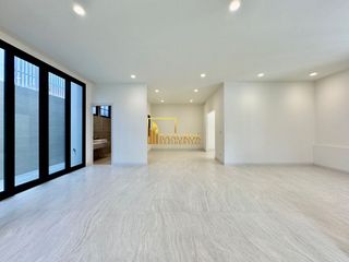 Wohnung zum Kauf mit 5 Zimmer in Yan Nawa, Bangkok
