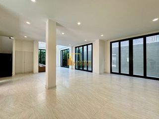 Wohnung zum Kauf mit 5 Zimmer in Yan Nawa, Bangkok