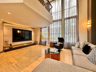 À vendre 3 chambres condo à Watthana, Bangkok