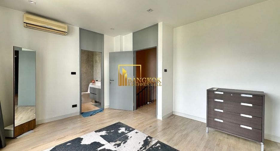 À vendre 3 chambres condo à Watthana, Bangkok