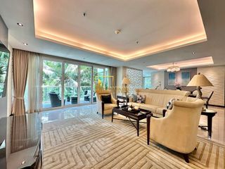 Condo en alquiler y en venta de 4 habitaciones en Khlong Toei, Bangkok