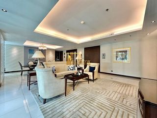 Condo en alquiler y en venta de 4 habitaciones en Khlong Toei, Bangkok
