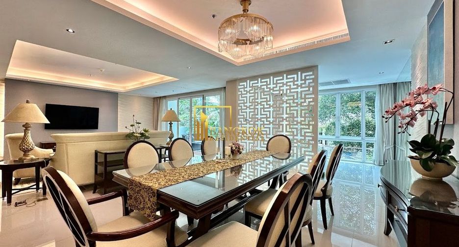 Condo en alquiler y en venta de 4 habitaciones en Khlong Toei, Bangkok