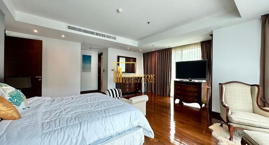 Condo en alquiler y en venta de 4 habitaciones en Khlong Toei, Bangkok
