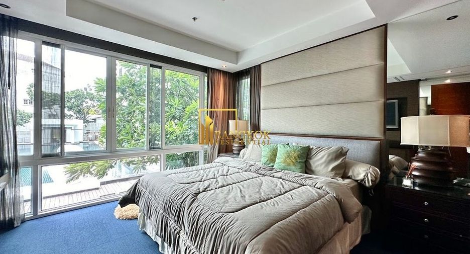 Condo en alquiler y en venta de 4 habitaciones en Khlong Toei, Bangkok