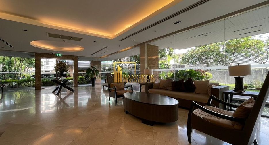 Condo en alquiler y en venta de 4 habitaciones en Khlong Toei, Bangkok