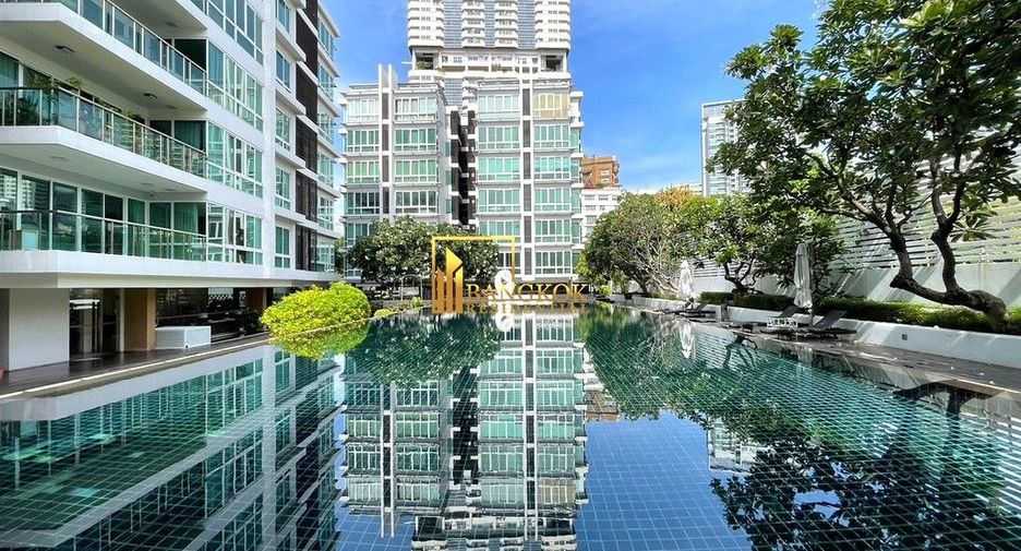 Condo en alquiler y en venta de 4 habitaciones en Khlong Toei, Bangkok