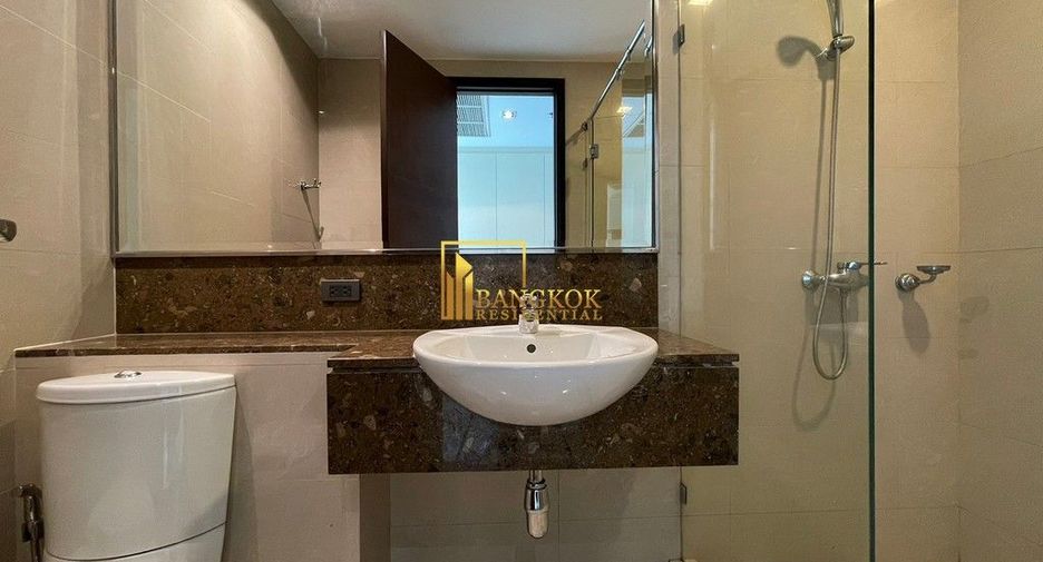 Condo en alquiler y en venta de 4 habitaciones en Khlong Toei, Bangkok