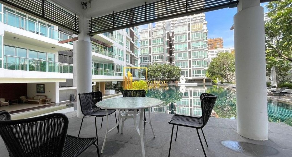 Condo en alquiler y en venta de 4 habitaciones en Khlong Toei, Bangkok