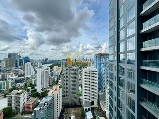 À vendre 3 chambres condo à Khlong Toei, Bangkok