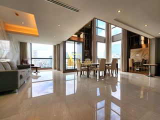 À louer et à vendre 4 chambres condo à Watthana, Bangkok