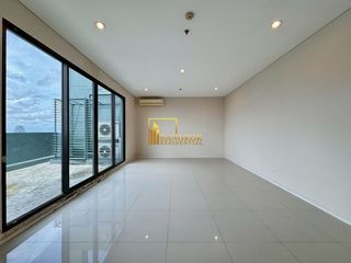 For sale 5 bedrooms condo in Watthana, Bangkok