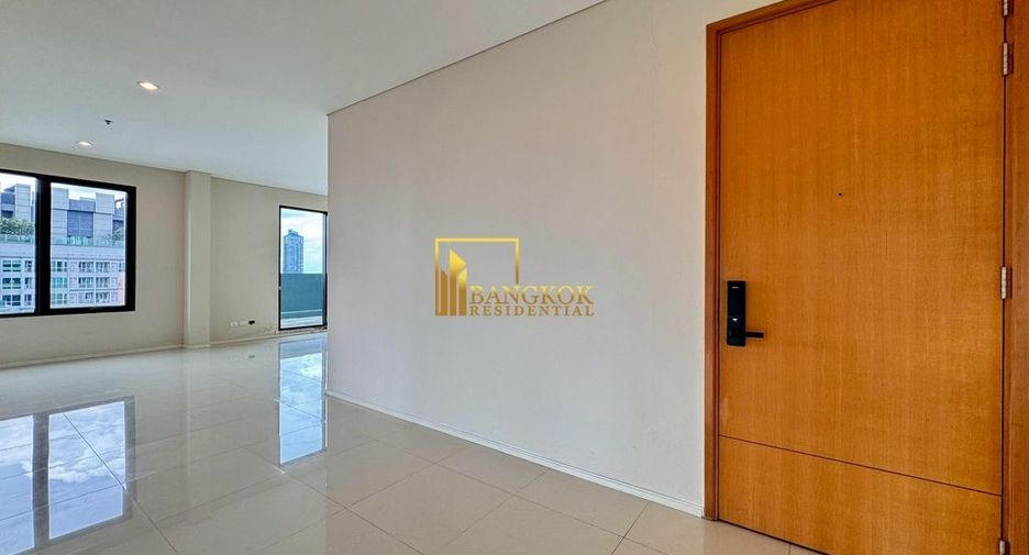 For sale 5 bedrooms condo in Watthana, Bangkok