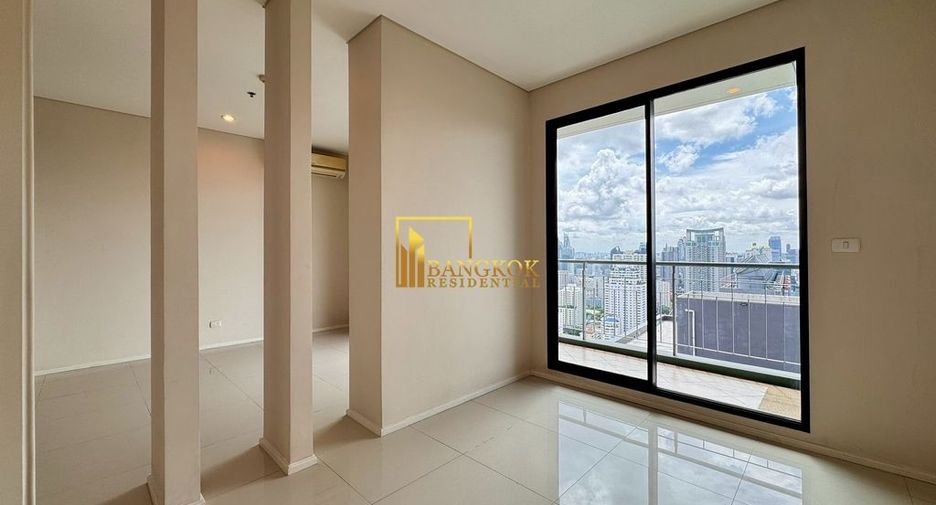 For sale 5 bedrooms condo in Watthana, Bangkok