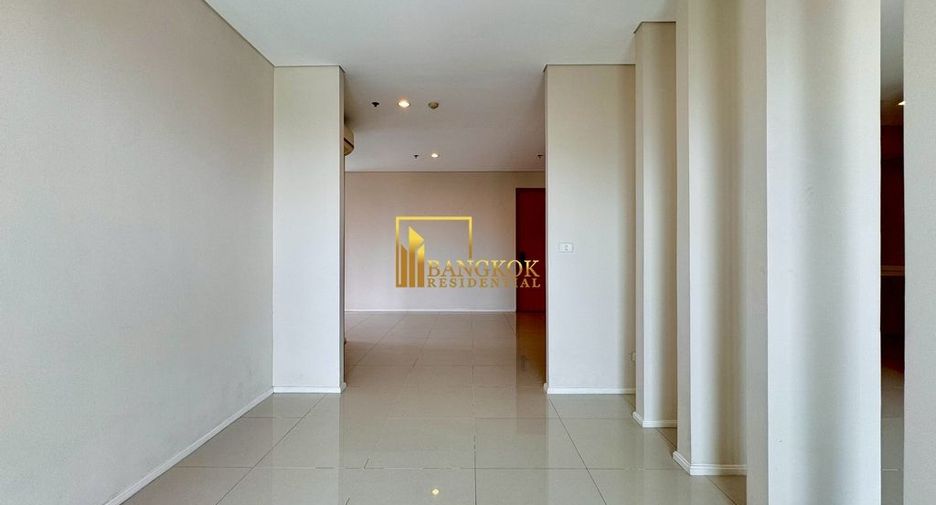 For sale 5 bedrooms condo in Watthana, Bangkok