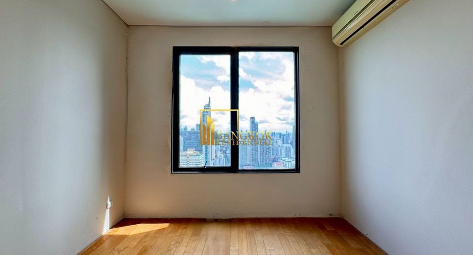 For sale 5 bedrooms condo in Watthana, Bangkok