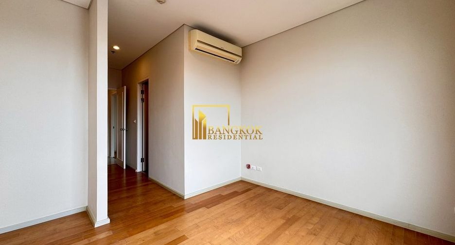 For sale 5 bedrooms condo in Watthana, Bangkok