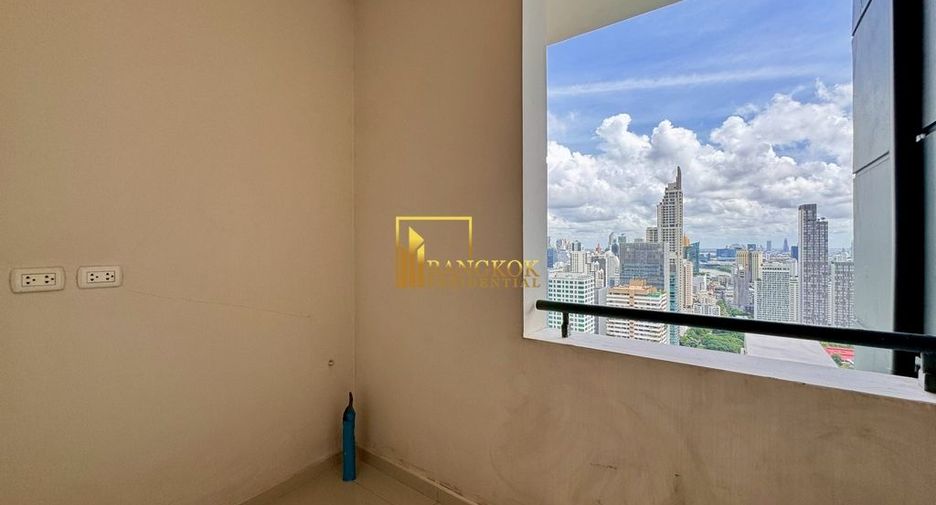 For sale 5 bedrooms condo in Watthana, Bangkok