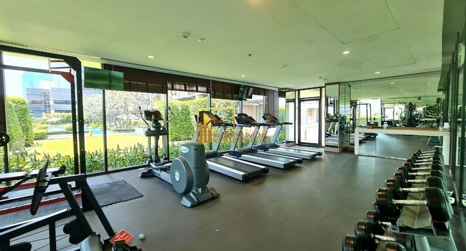 For sale 5 bedrooms condo in Watthana, Bangkok