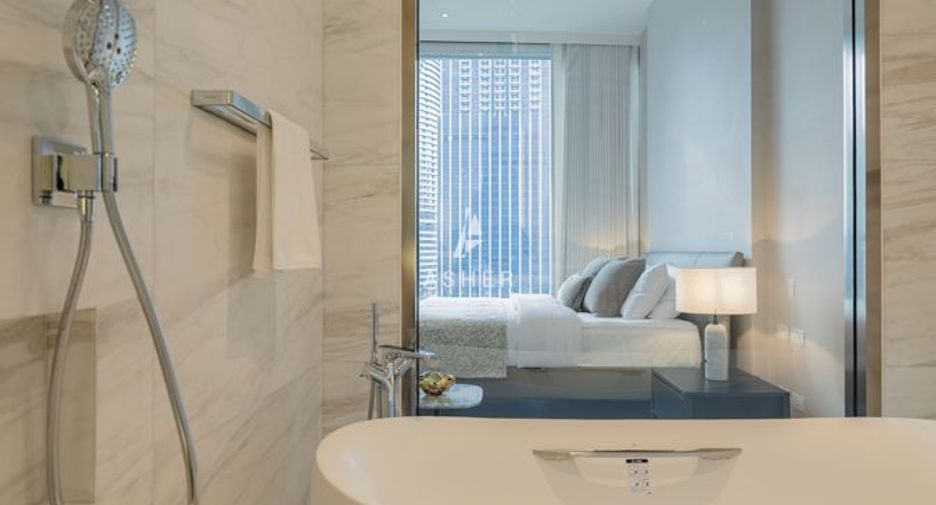 À vendre 2 chambres condo à Pathum Wan, Bangkok