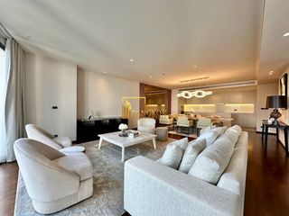 For sale 3 bedrooms condo in Watthana, Bangkok