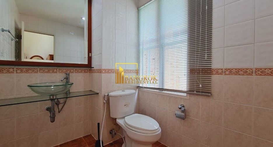 Reihenhaus zur Miete und zum Kauf mit 4 Zimmer in Watthana, Bangkok
