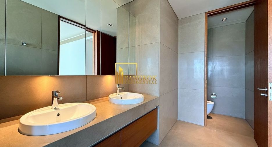 For sale 2 bedrooms condo in Sathon, Bangkok