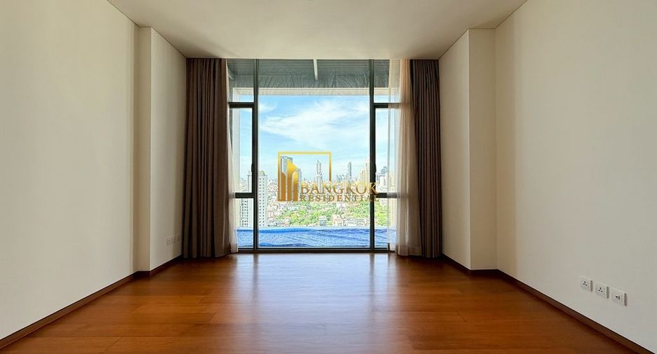For sale 2 bedrooms condo in Sathon, Bangkok