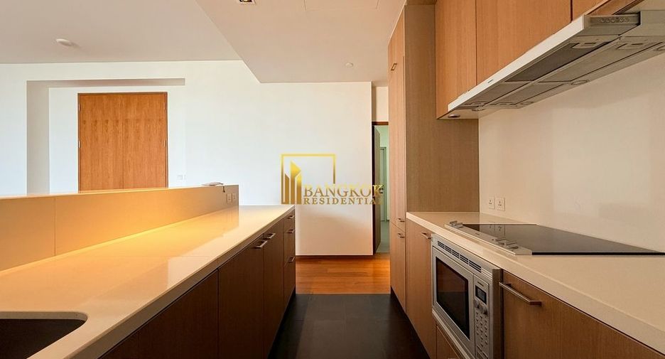 For sale 2 bedrooms condo in Sathon, Bangkok