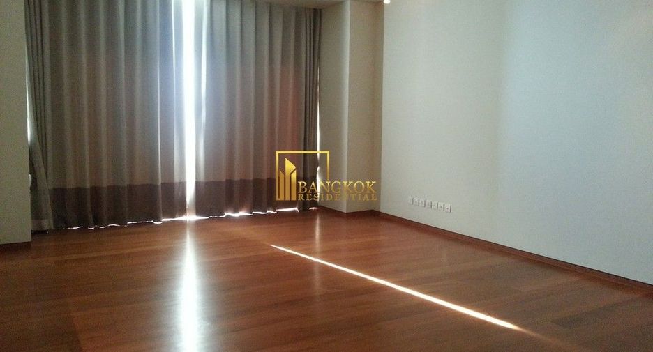For sale 2 bedrooms condo in Sathon, Bangkok