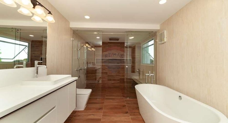 For rent 3 bedrooms villa in Ko Samui, Surat Thani