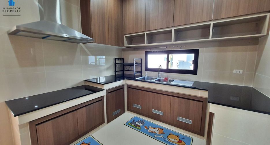 For sale 5 ベッドルーム house in Bang Sao Thong, Samut Prakan