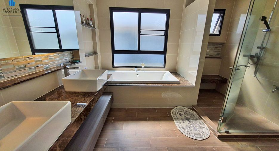 For sale 5 ベッドルーム house in Bang Sao Thong, Samut Prakan