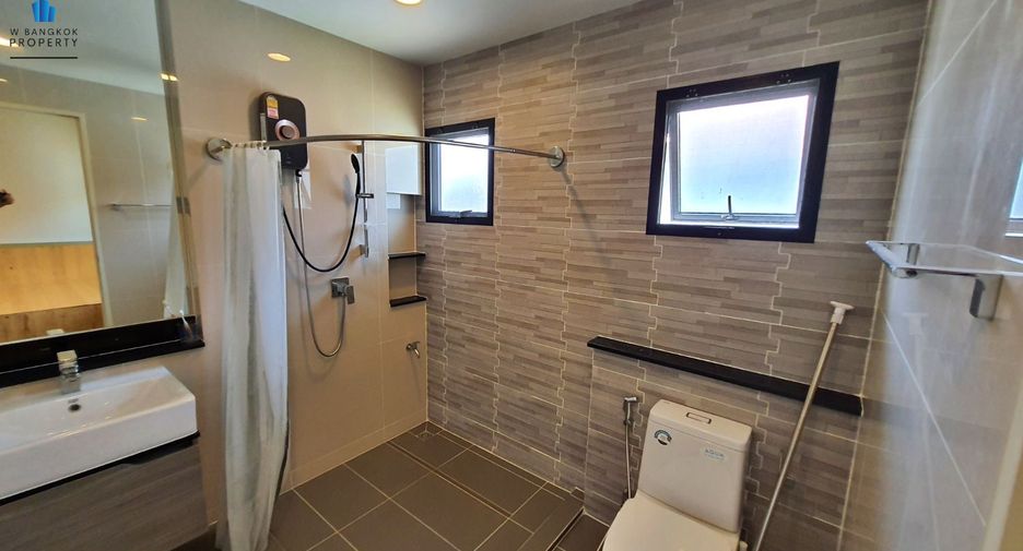 For sale 5 ベッドルーム house in Bang Sao Thong, Samut Prakan