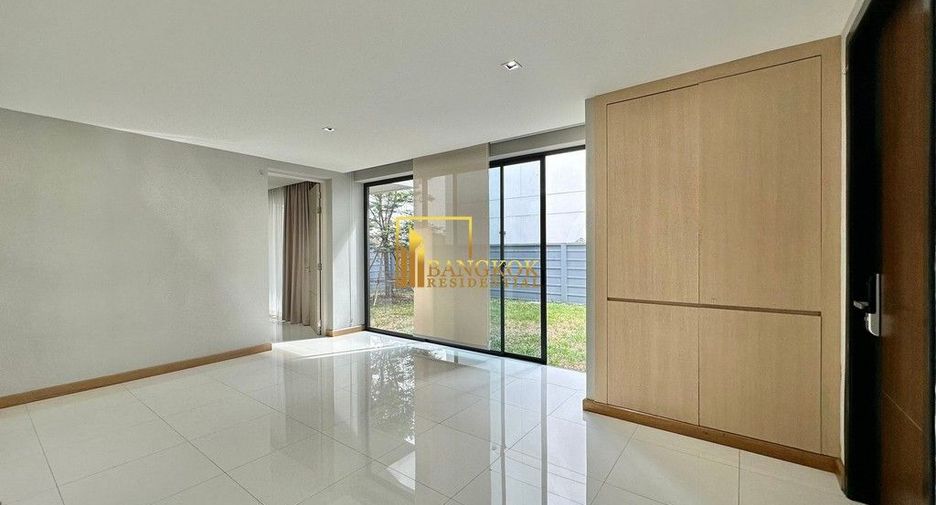 Casa en alquiler y en venta de 4 habitaciones en Huai Khwang, Bangkok