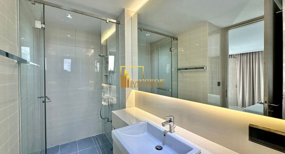Casa en alquiler y en venta de 4 habitaciones en Huai Khwang, Bangkok