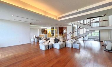 For sale 3 bedrooms condo in Yan Nawa, Bangkok