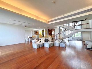For sale 3 bedrooms condo in Yan Nawa, Bangkok
