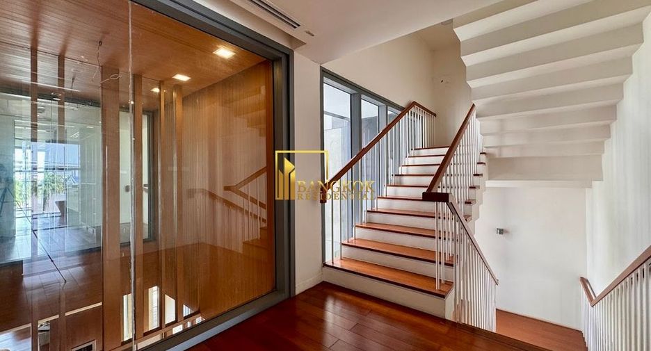 For sale 3 bedrooms condo in Yan Nawa, Bangkok