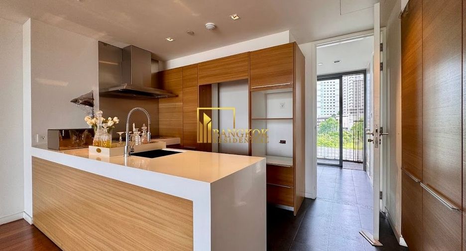 For sale 3 bedrooms condo in Yan Nawa, Bangkok