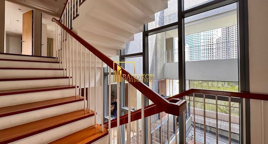 For sale 3 bedrooms condo in Yan Nawa, Bangkok