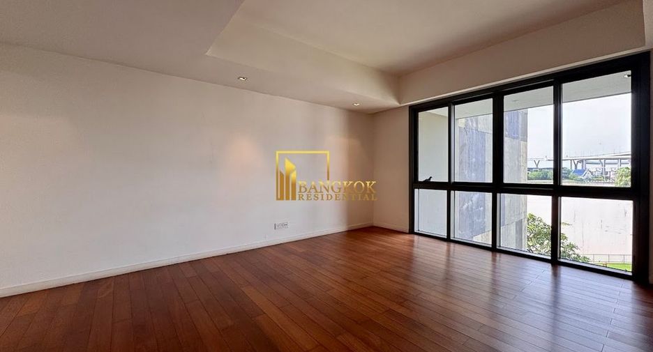 For sale 3 bedrooms condo in Yan Nawa, Bangkok