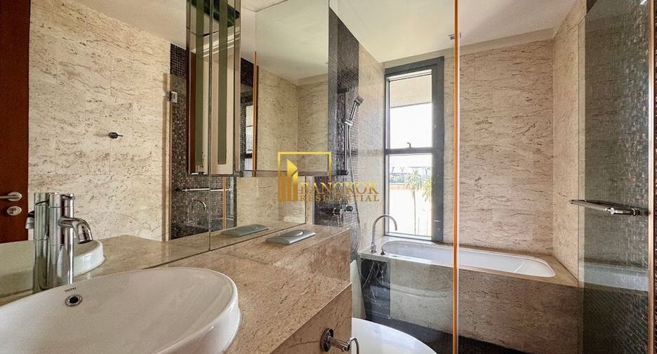 For sale 3 bedrooms condo in Yan Nawa, Bangkok