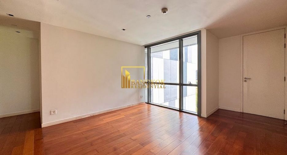 For sale 3 bedrooms condo in Yan Nawa, Bangkok