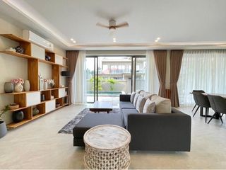 À vendre 3 chambres villa à Ko Samui, Surat Thani
